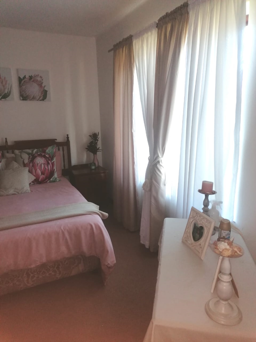 2 Bedroom Property for Sale in Beacon Bay Eastern Cape
